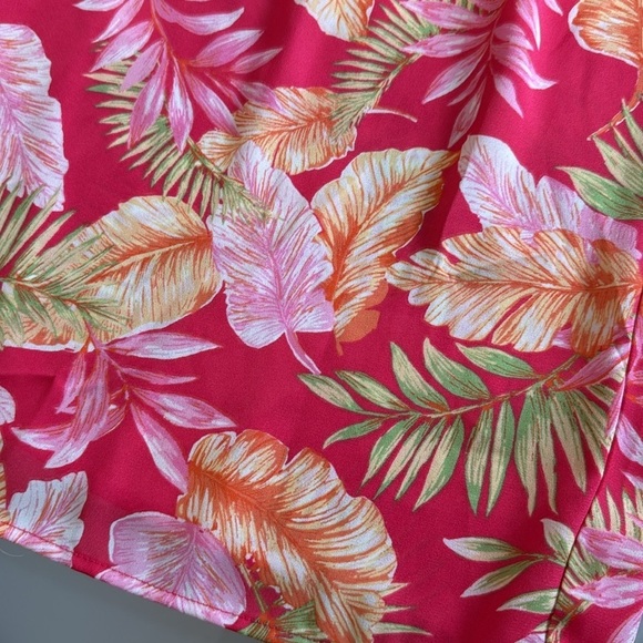 Like NEW Pleione Tropical Floral Halter Top Size XL - Picture 5 of 8